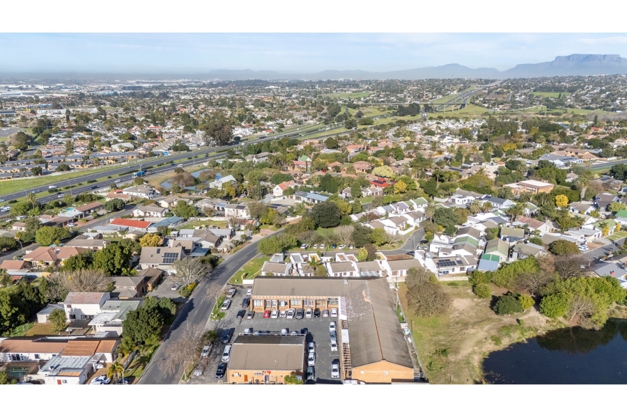2 Bedroom Property for Sale in Vredekloof Western Cape